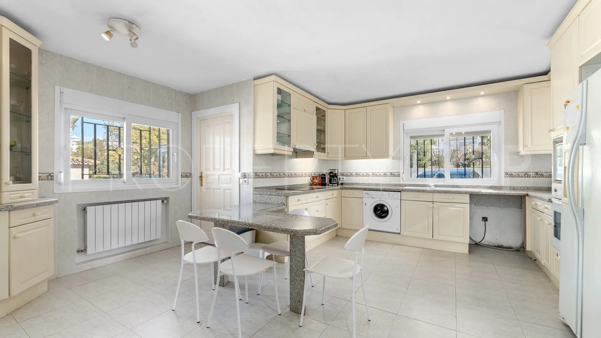 For sale Guadalmina Alta 4 bedrooms villa