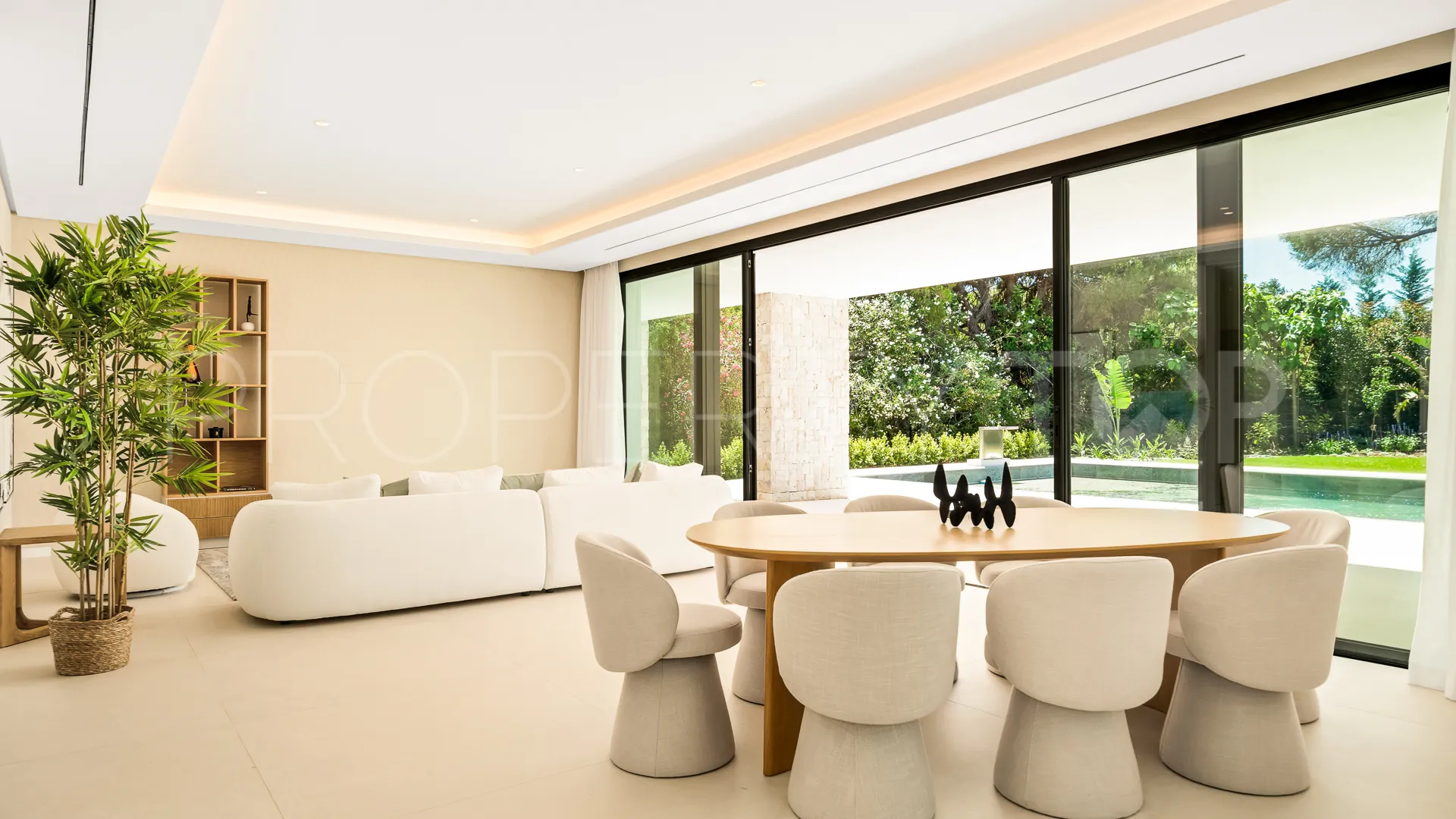 Nagüeles 5 bedrooms villa for sale