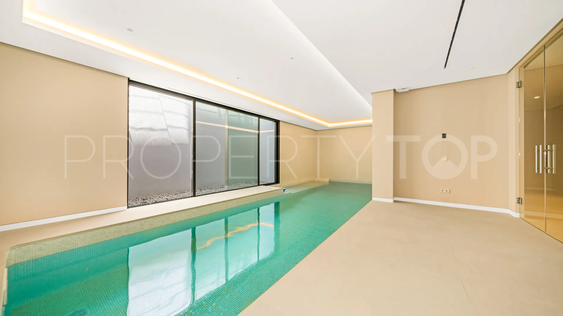 Nagüeles 5 bedrooms villa for sale