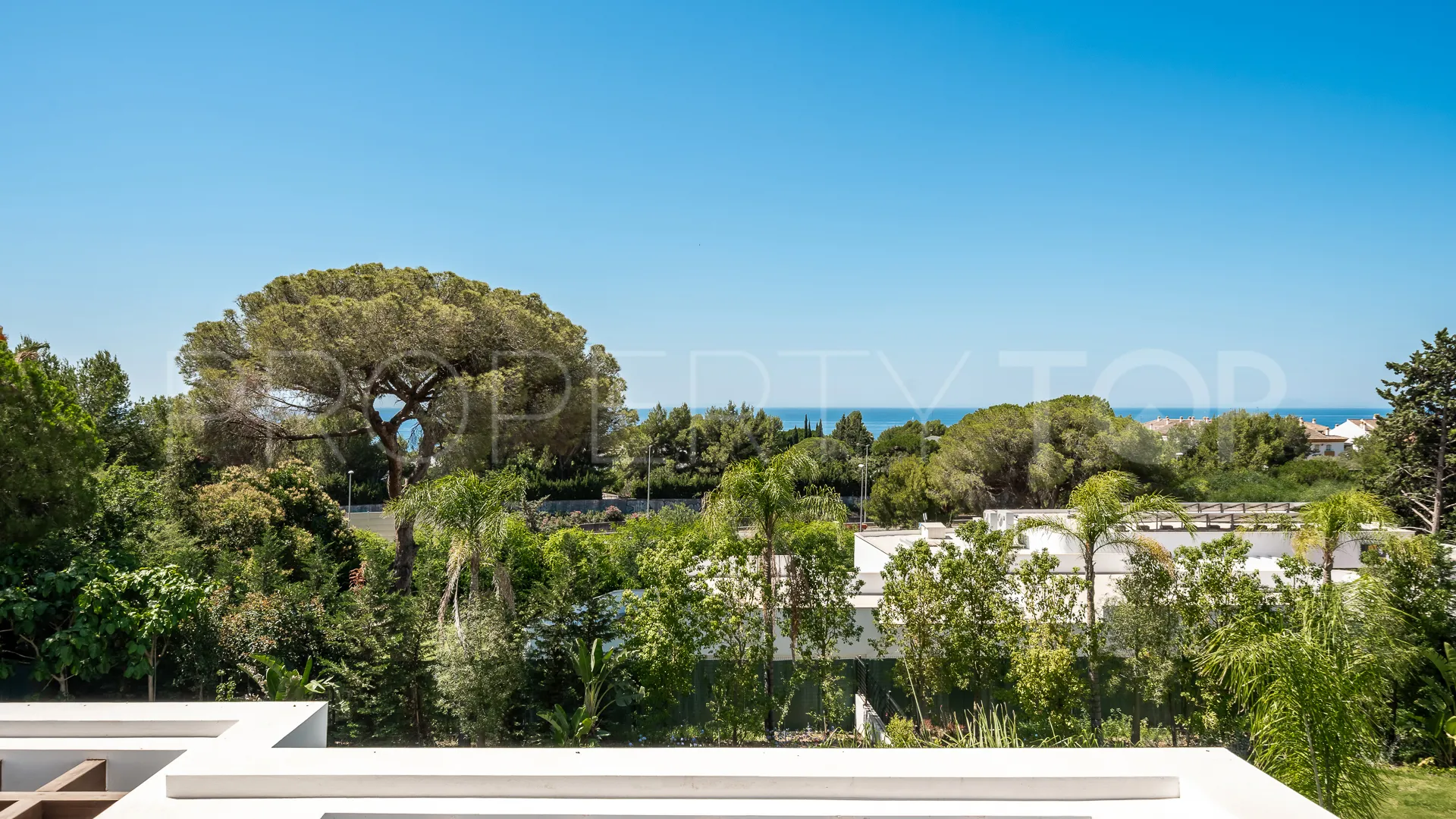 Nagüeles 5 bedrooms villa for sale