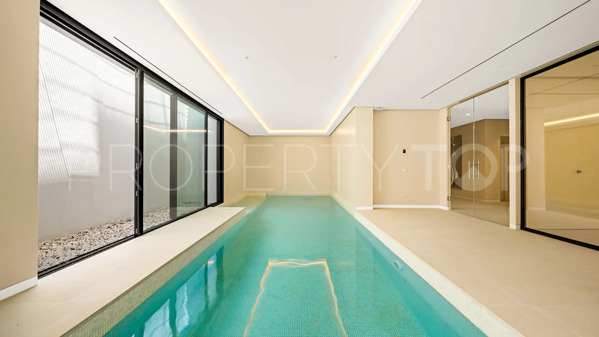 Nagüeles 5 bedrooms villa for sale