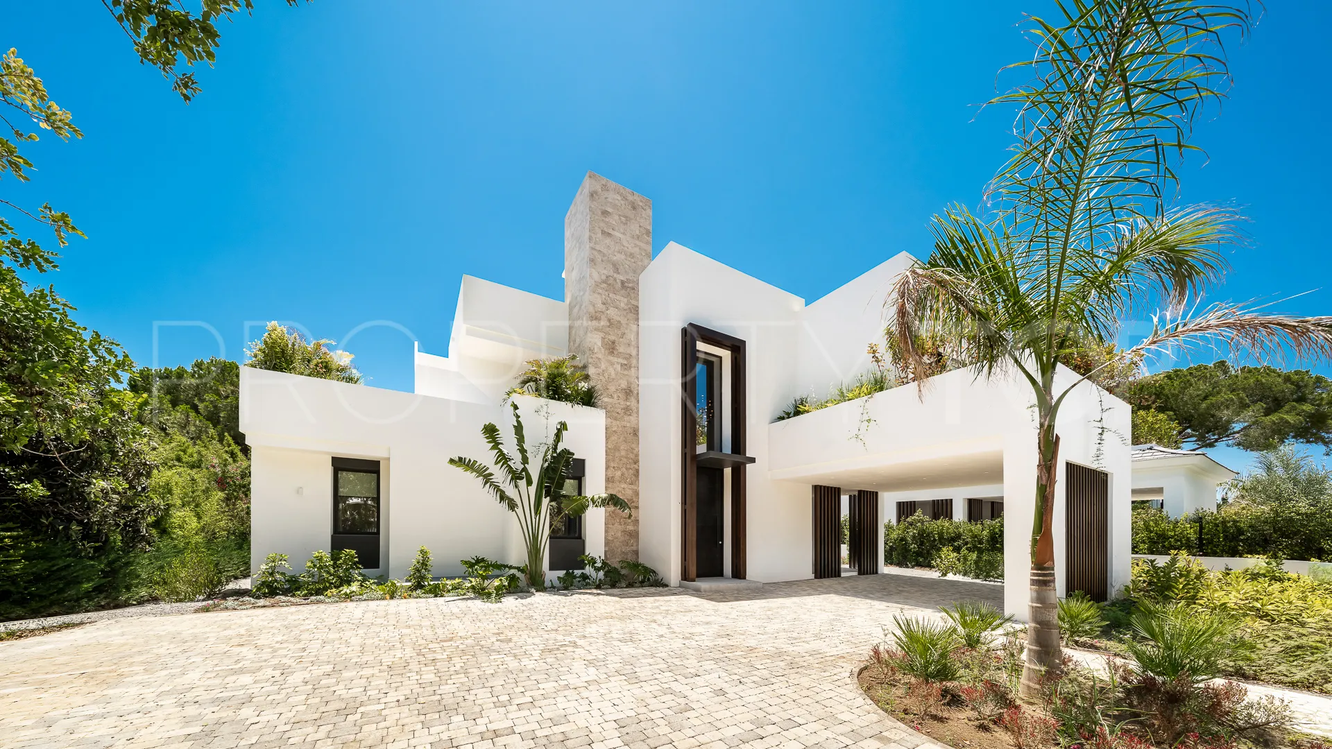 Nagüeles 5 bedrooms villa for sale