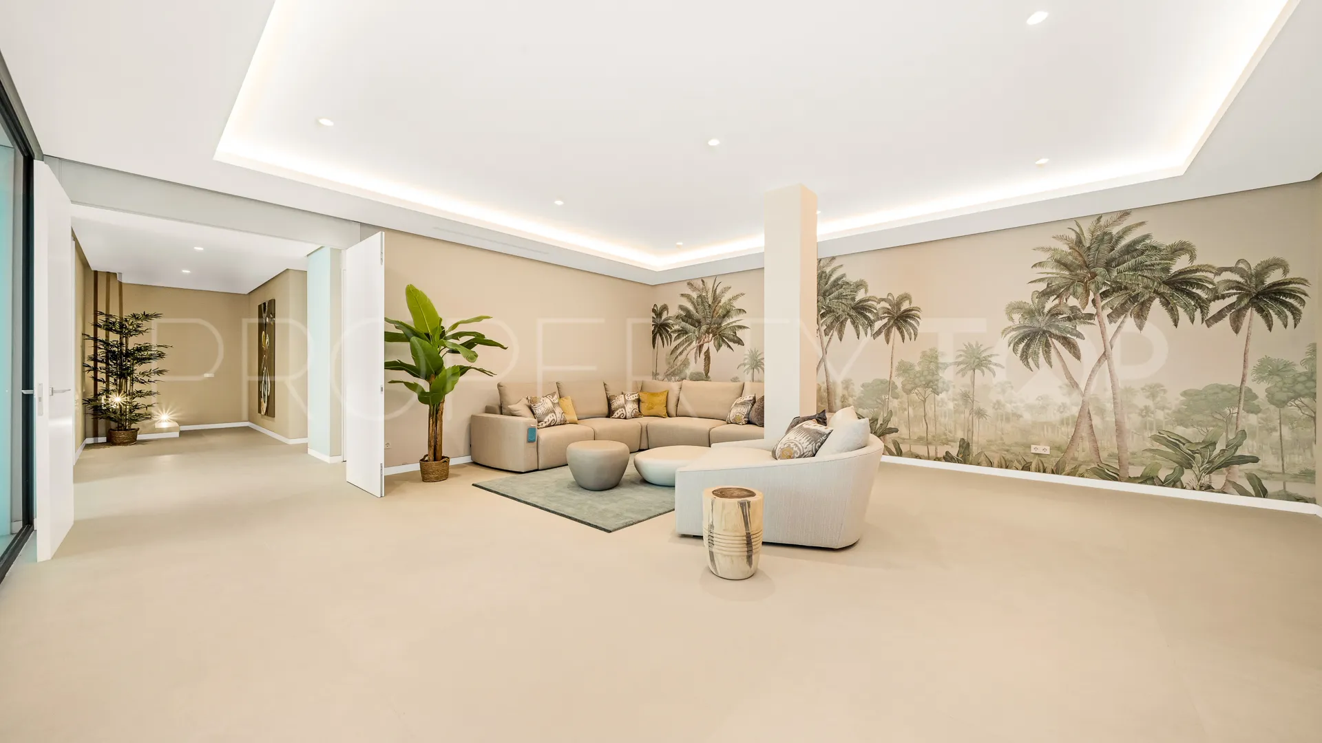 Nagüeles 5 bedrooms villa for sale