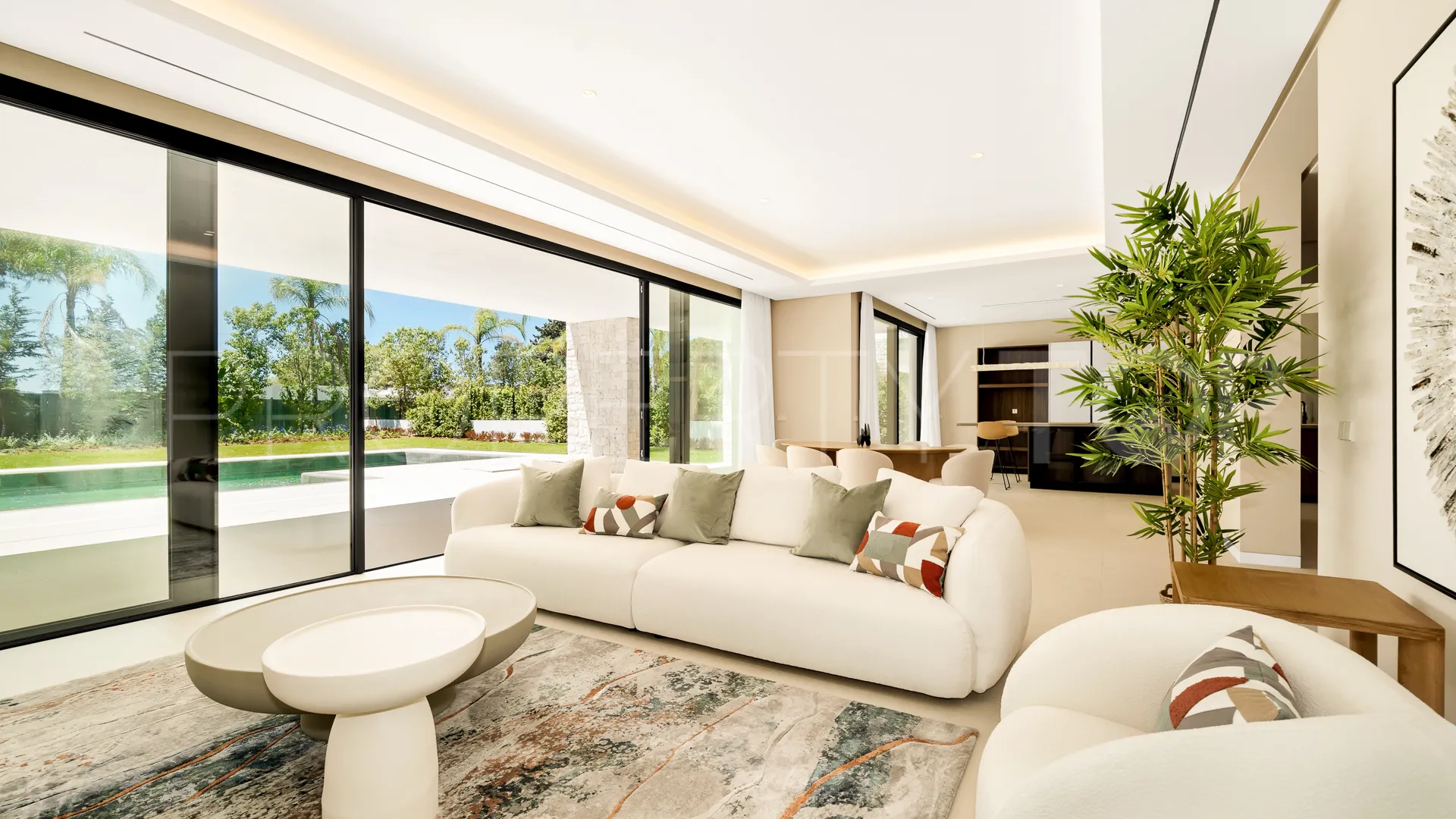 Nagüeles 5 bedrooms villa for sale
