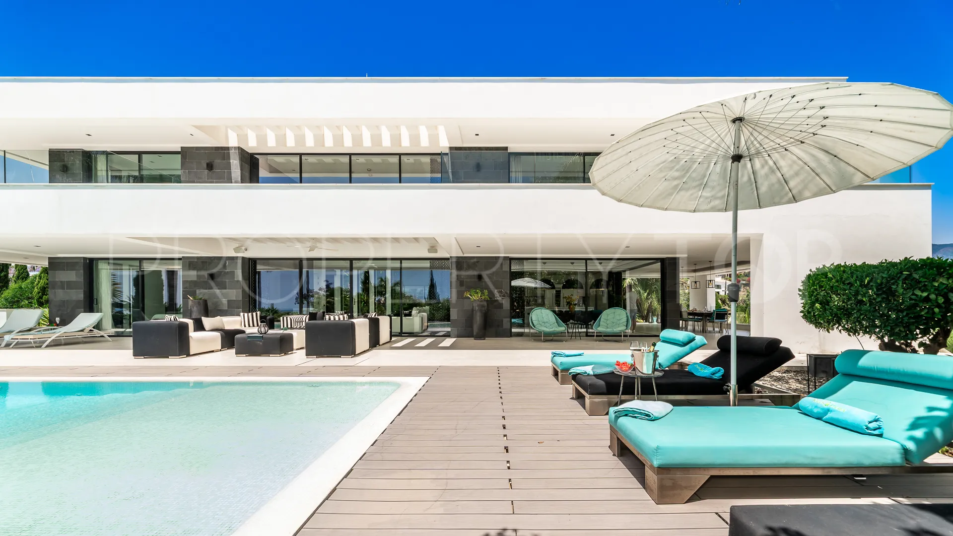 Villa en venta en Los Flamingos Golf de 6 dormitorios
