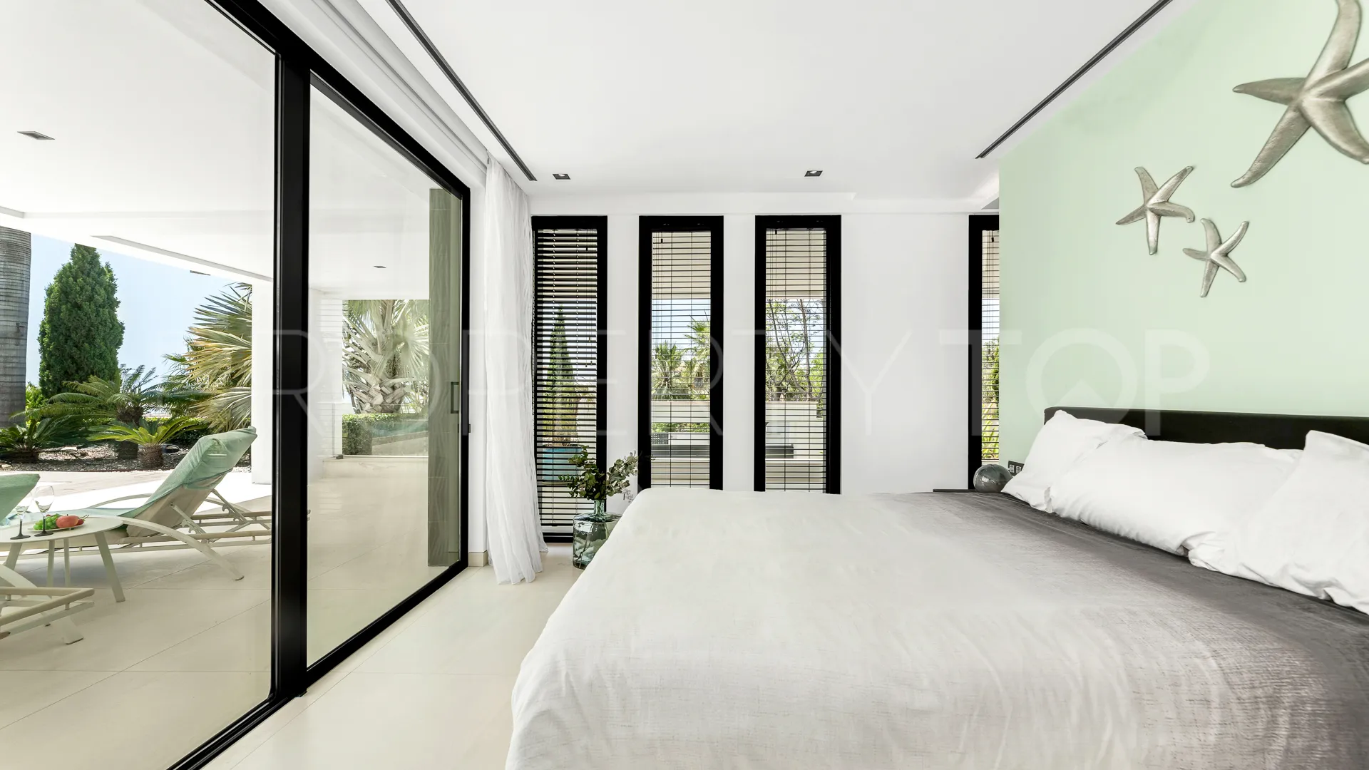 Villa en venta en Los Flamingos Golf de 6 dormitorios