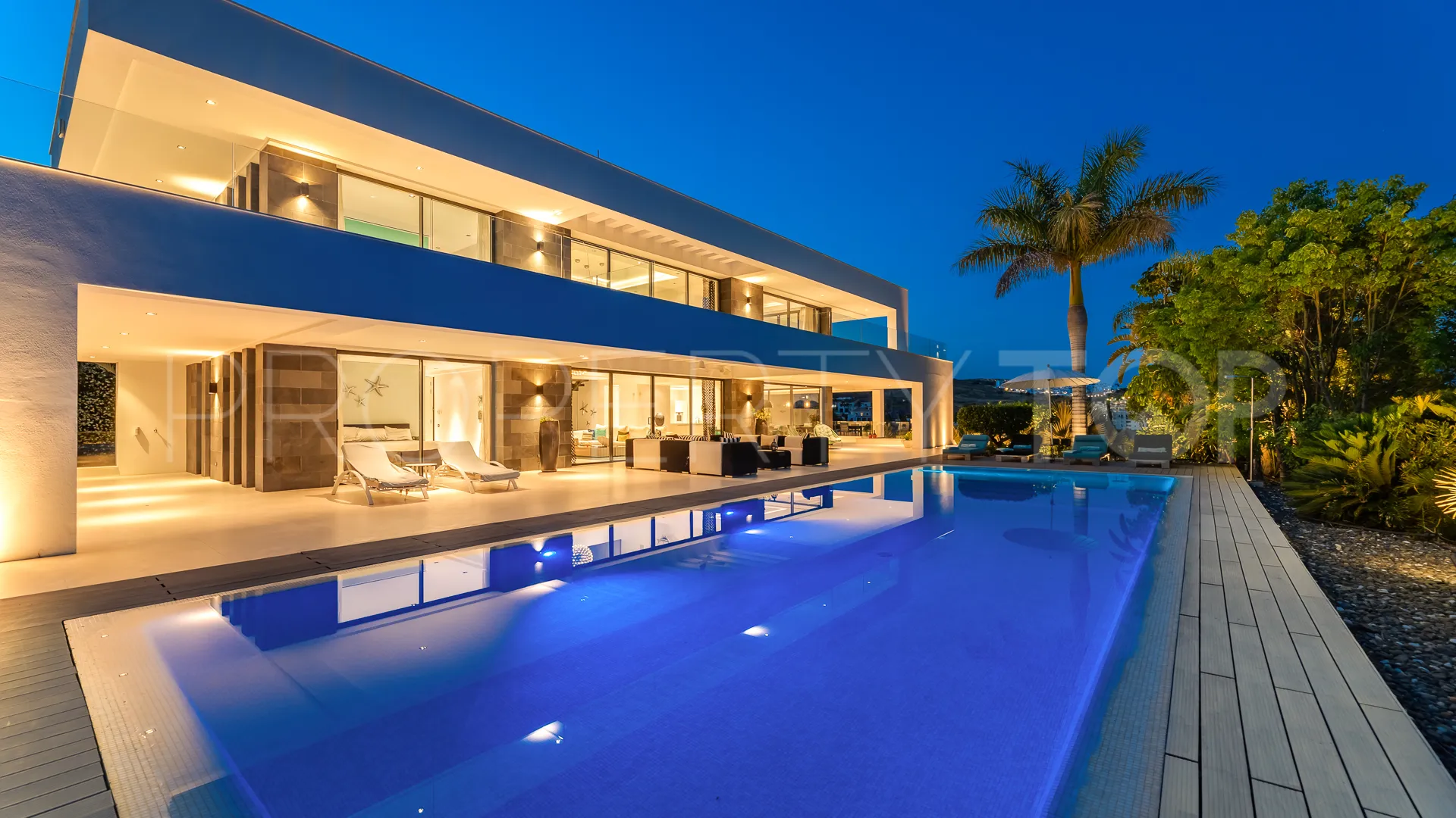 Villa en venta en Los Flamingos Golf de 6 dormitorios