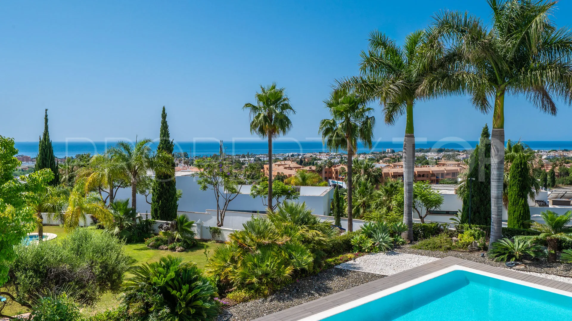 Villa en venta en Los Flamingos Golf de 6 dormitorios