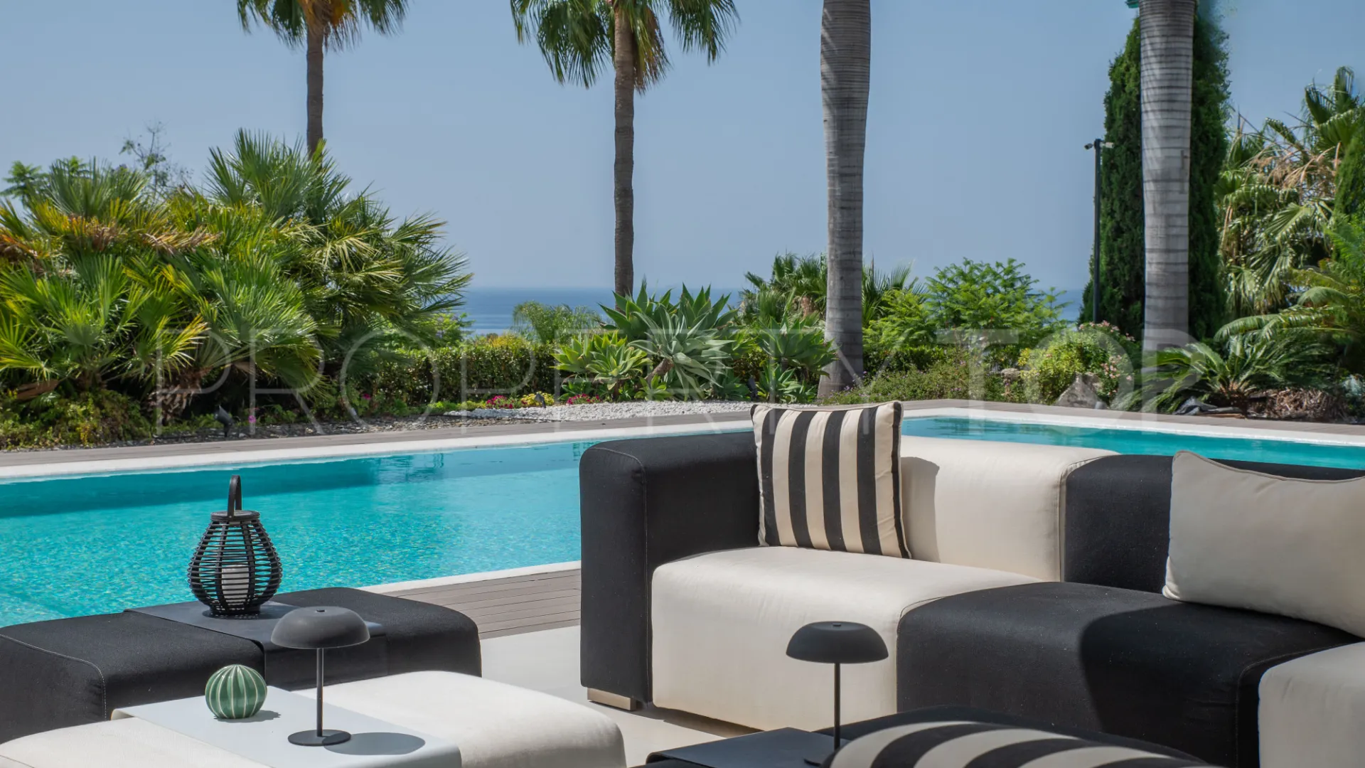 Villa en venta en Los Flamingos Golf de 6 dormitorios