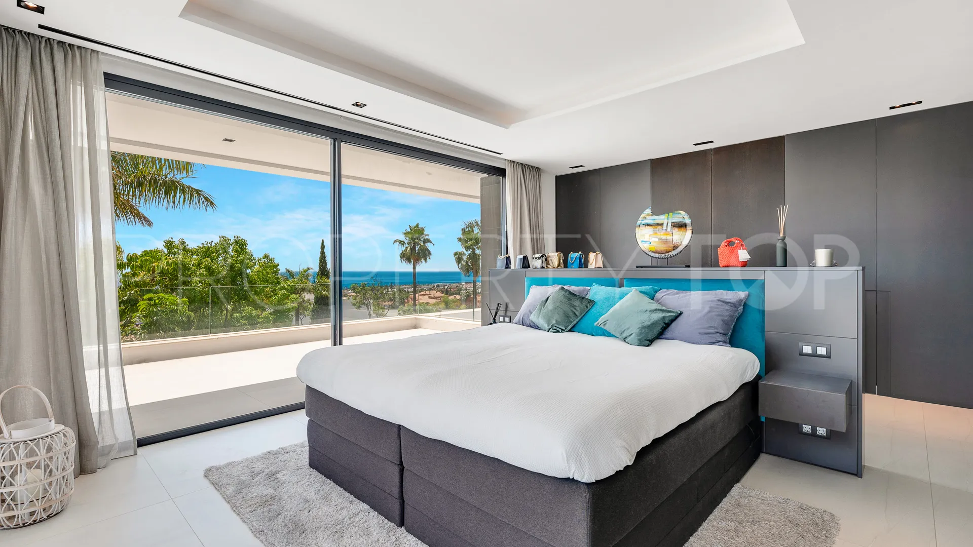 Villa en venta en Los Flamingos Golf de 6 dormitorios