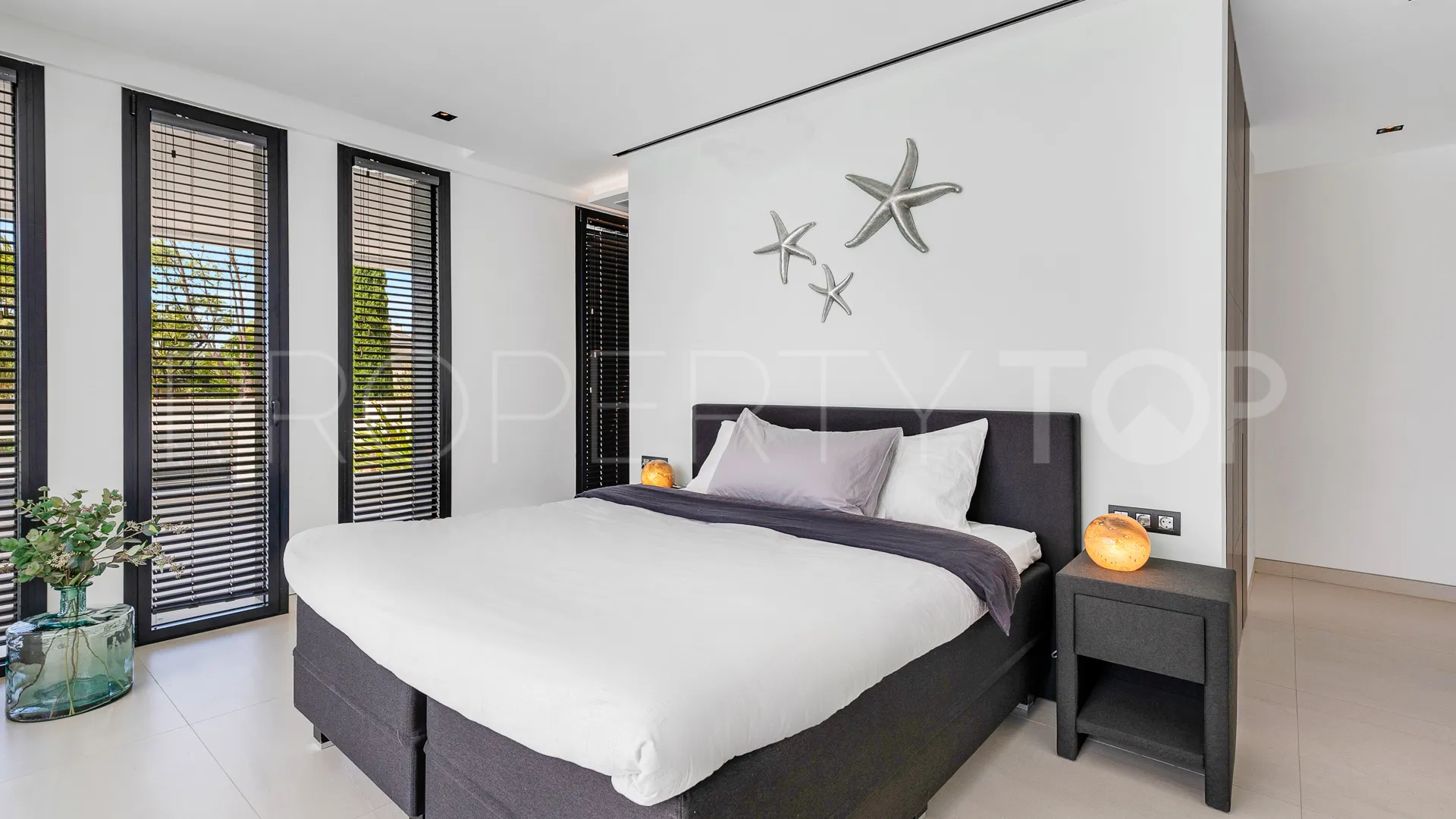 Villa en venta en Los Flamingos Golf de 6 dormitorios