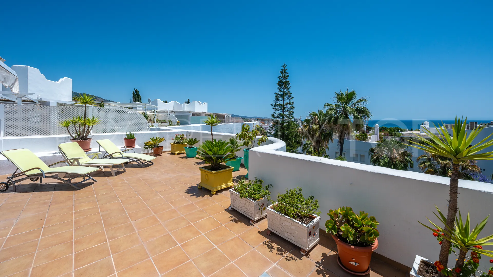 Atico duplex en venta en Golden Mile