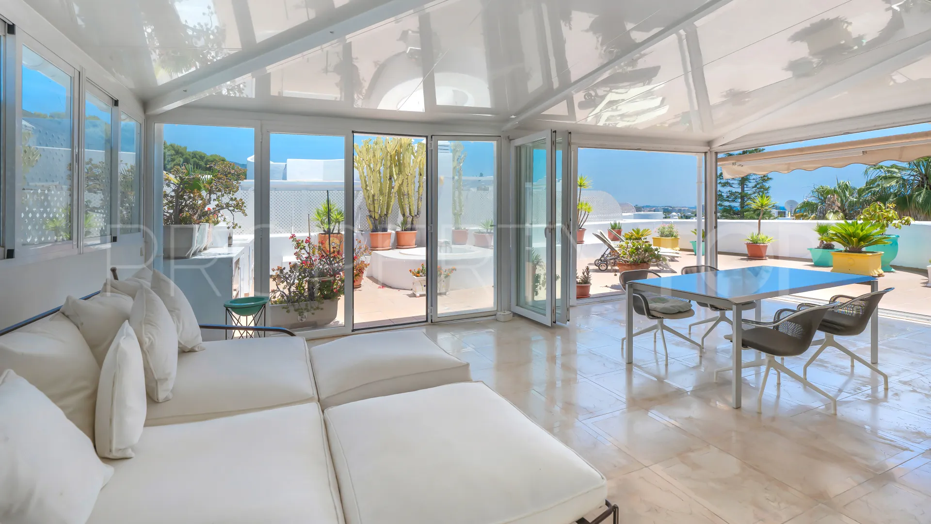 Atico duplex en venta en Golden Mile