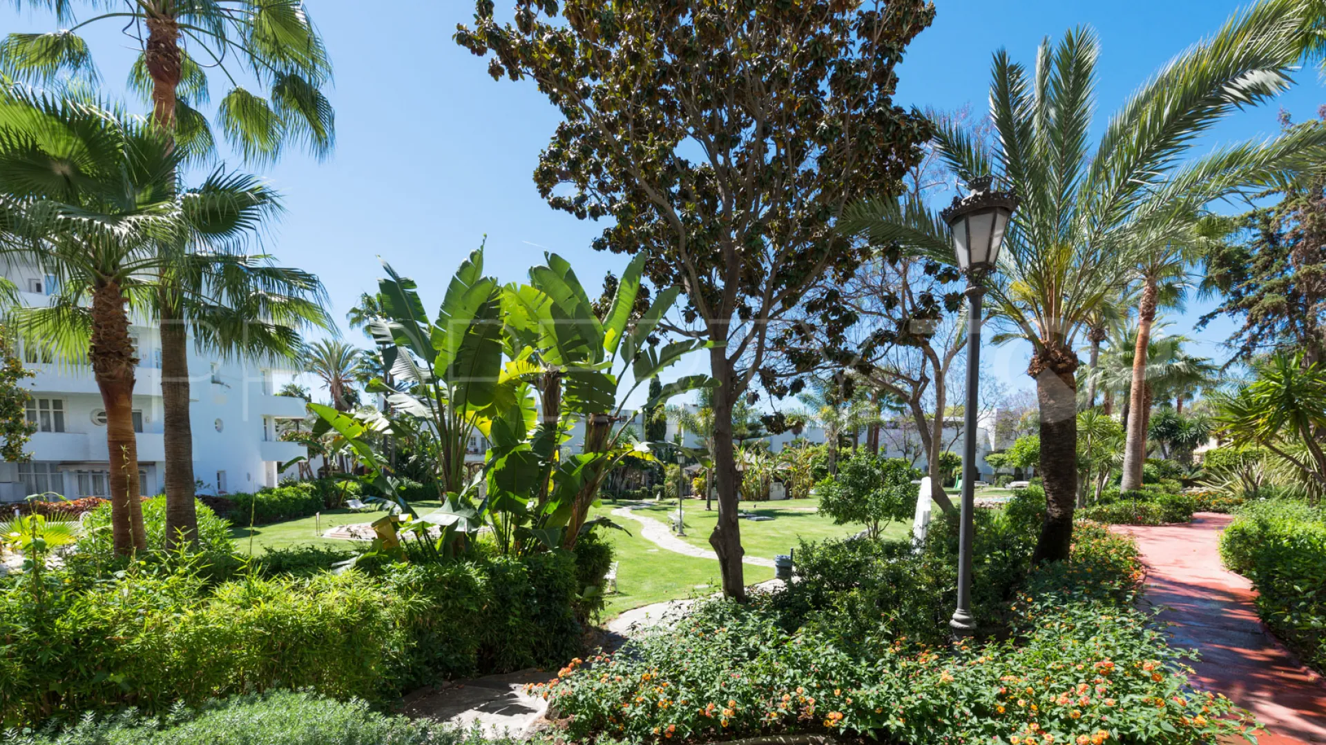 Atico duplex en venta en Golden Mile
