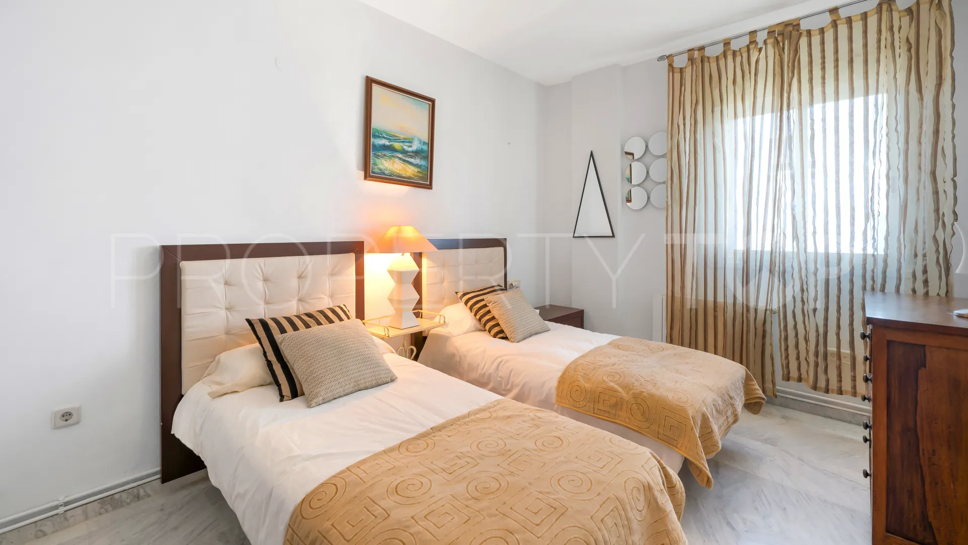 Atico duplex en venta en Golden Mile