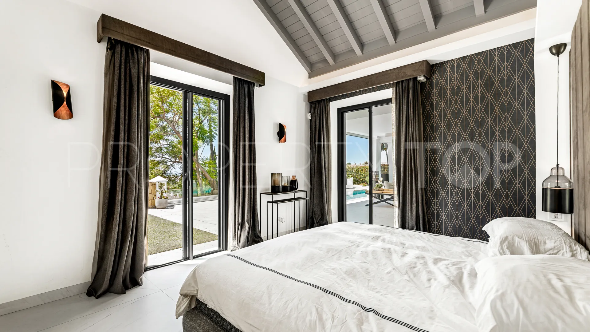 For sale Nagüeles villa