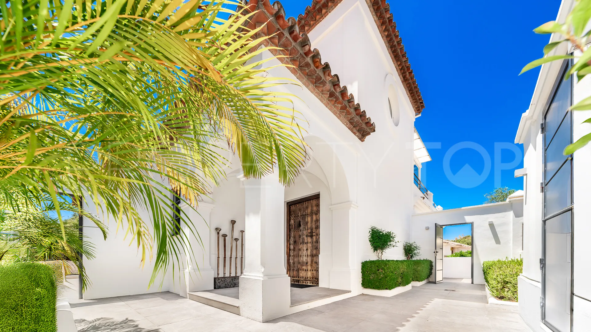 For sale Nagüeles villa