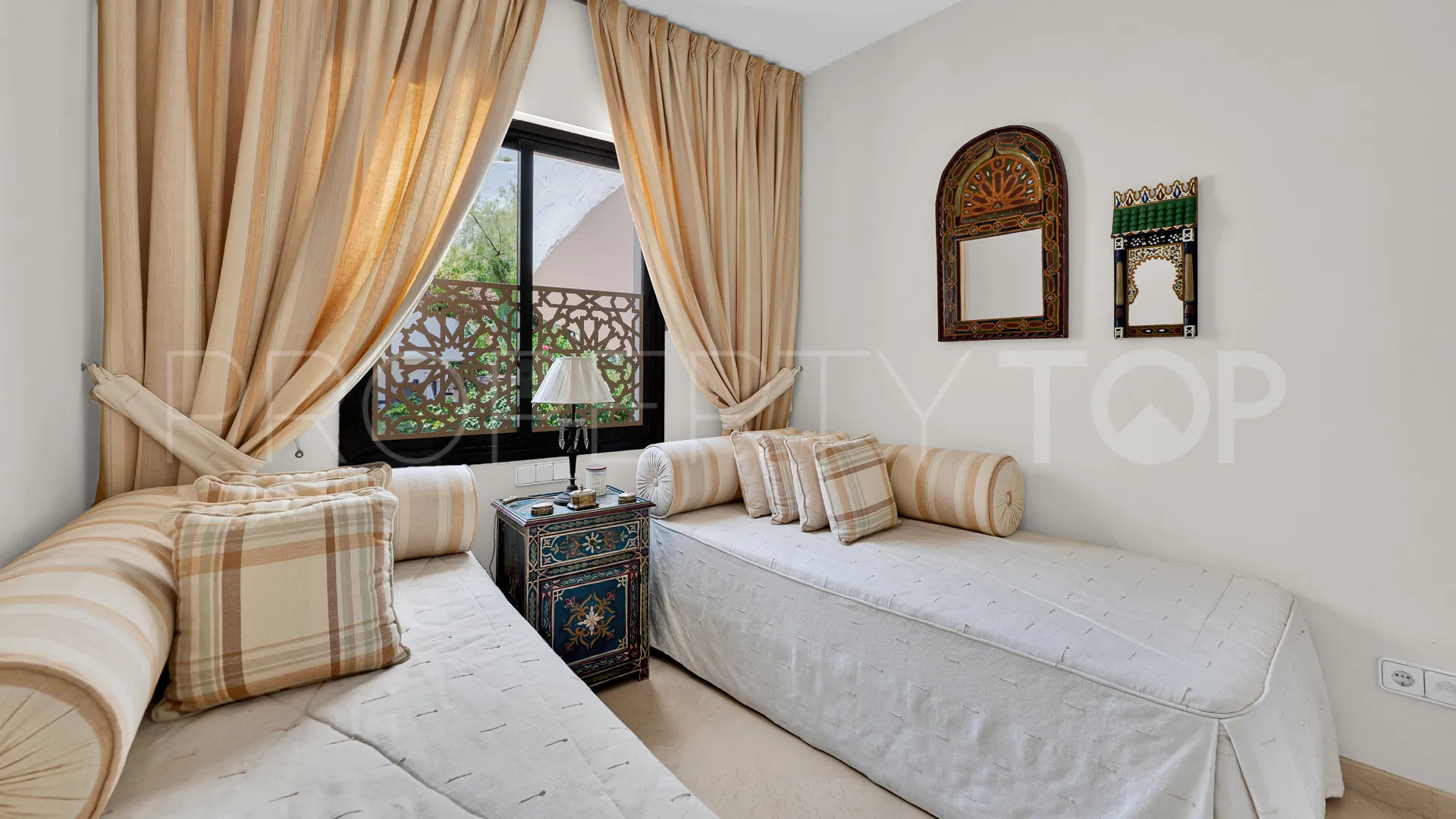 Golden Mile, duplex a la venta con 3 dormitorios