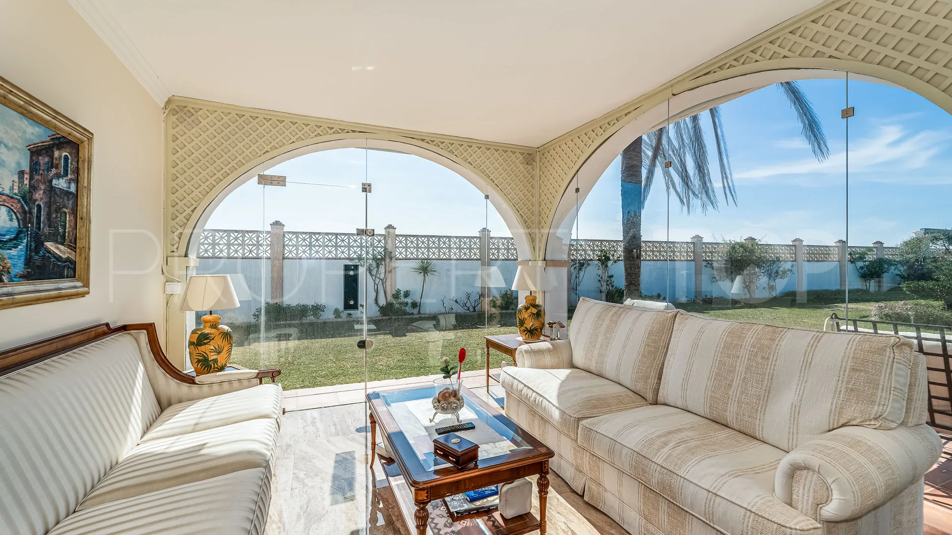 Se vende villa en Elviria