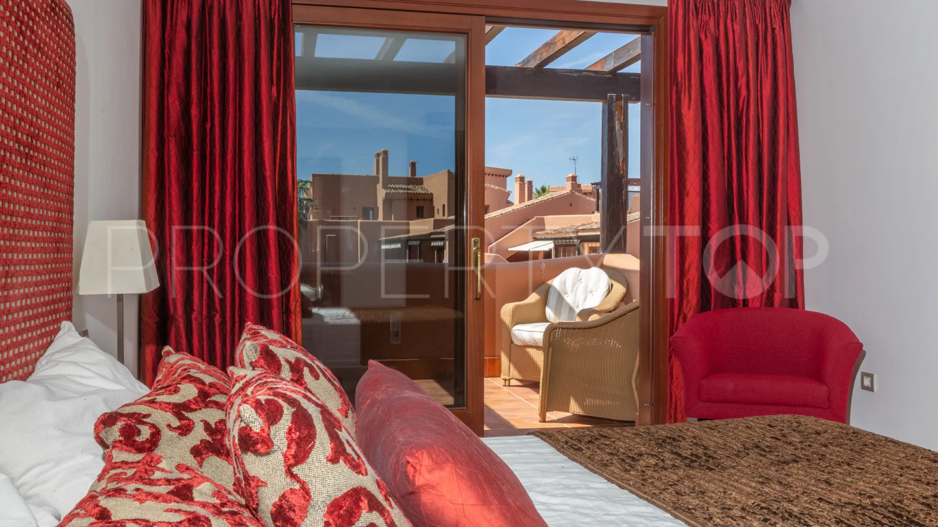 Se vende apartamento con 3 dormitorios en Mar Azul