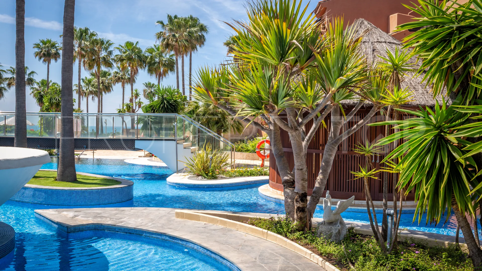 Se vende apartamento con 3 dormitorios en Mar Azul