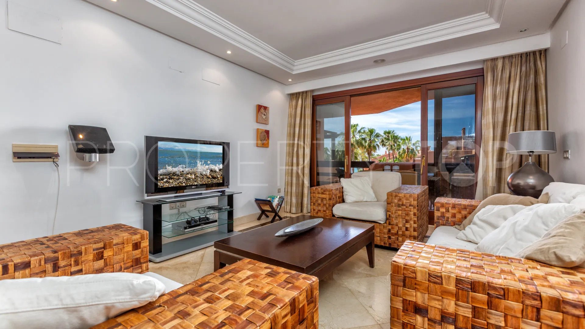 Se vende apartamento con 3 dormitorios en Mar Azul