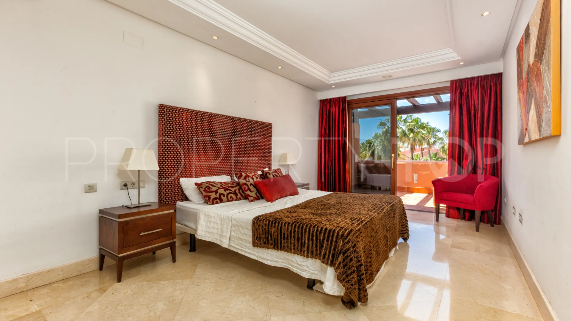 Se vende apartamento con 3 dormitorios en Mar Azul