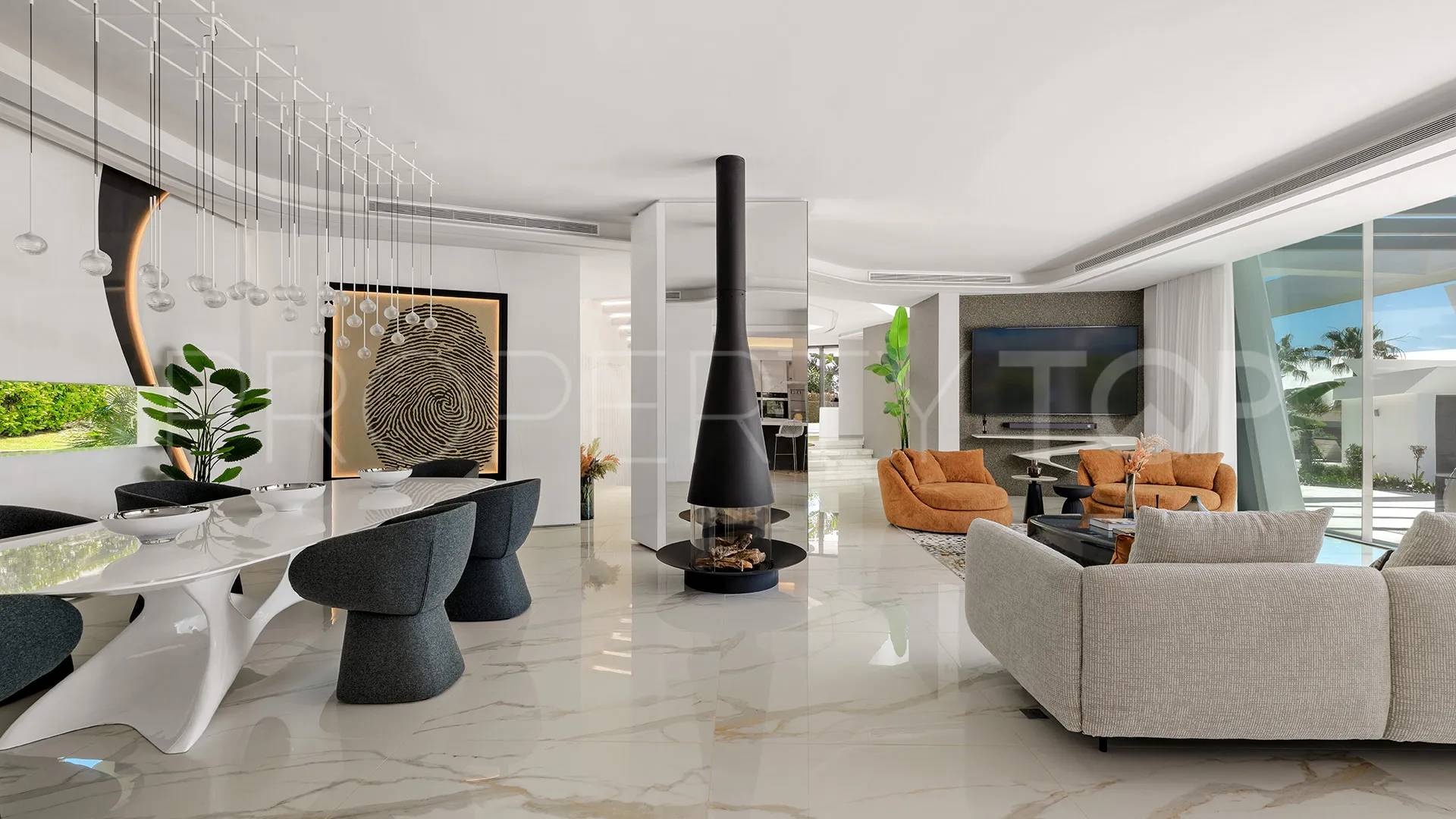 Se vende villa en Los Monteros Playa