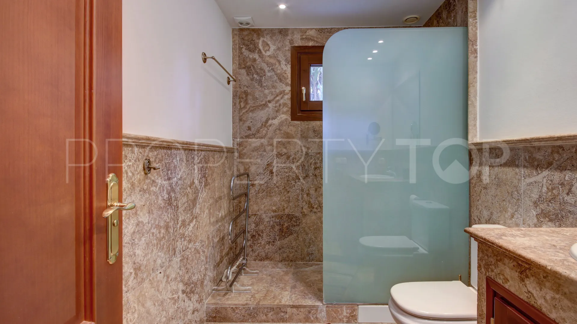 Buy villa in La Zagaleta