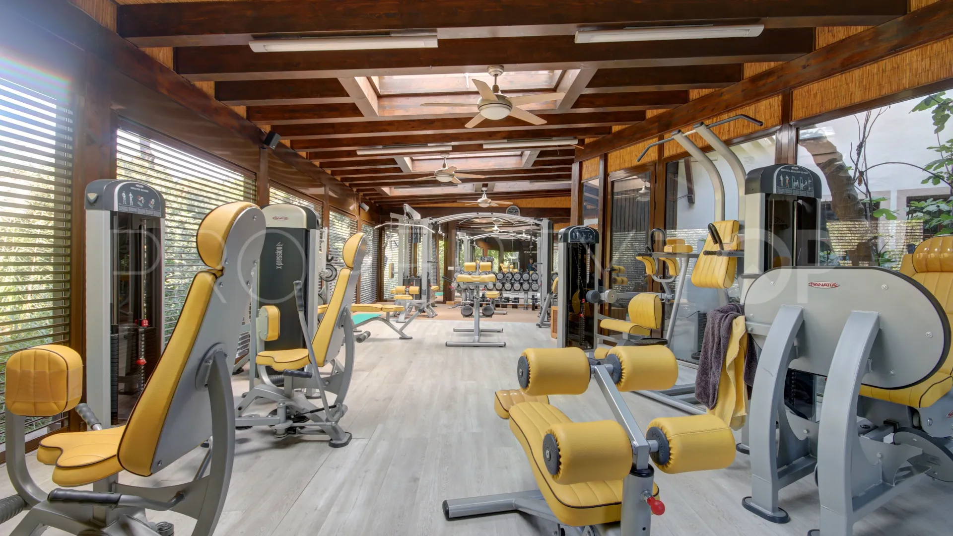 Buy villa in La Zagaleta