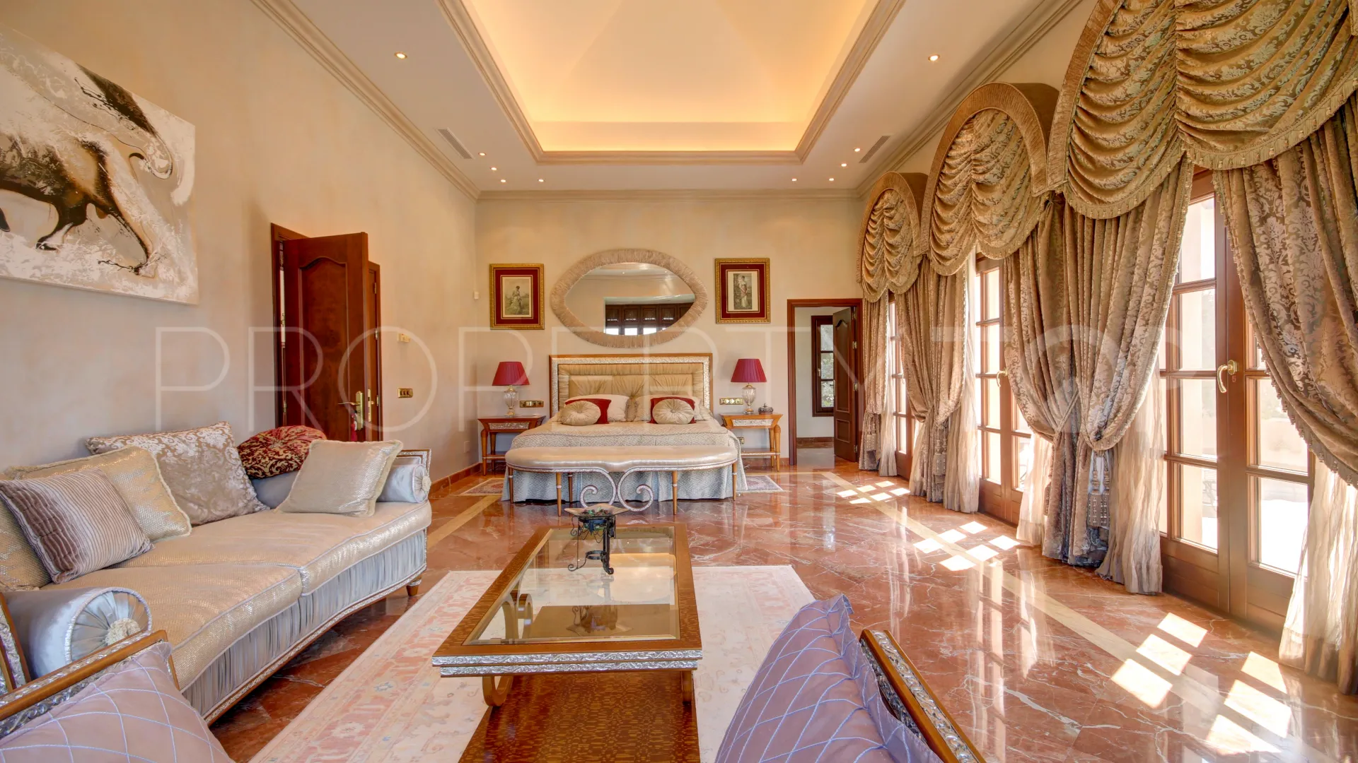 Buy villa in La Zagaleta