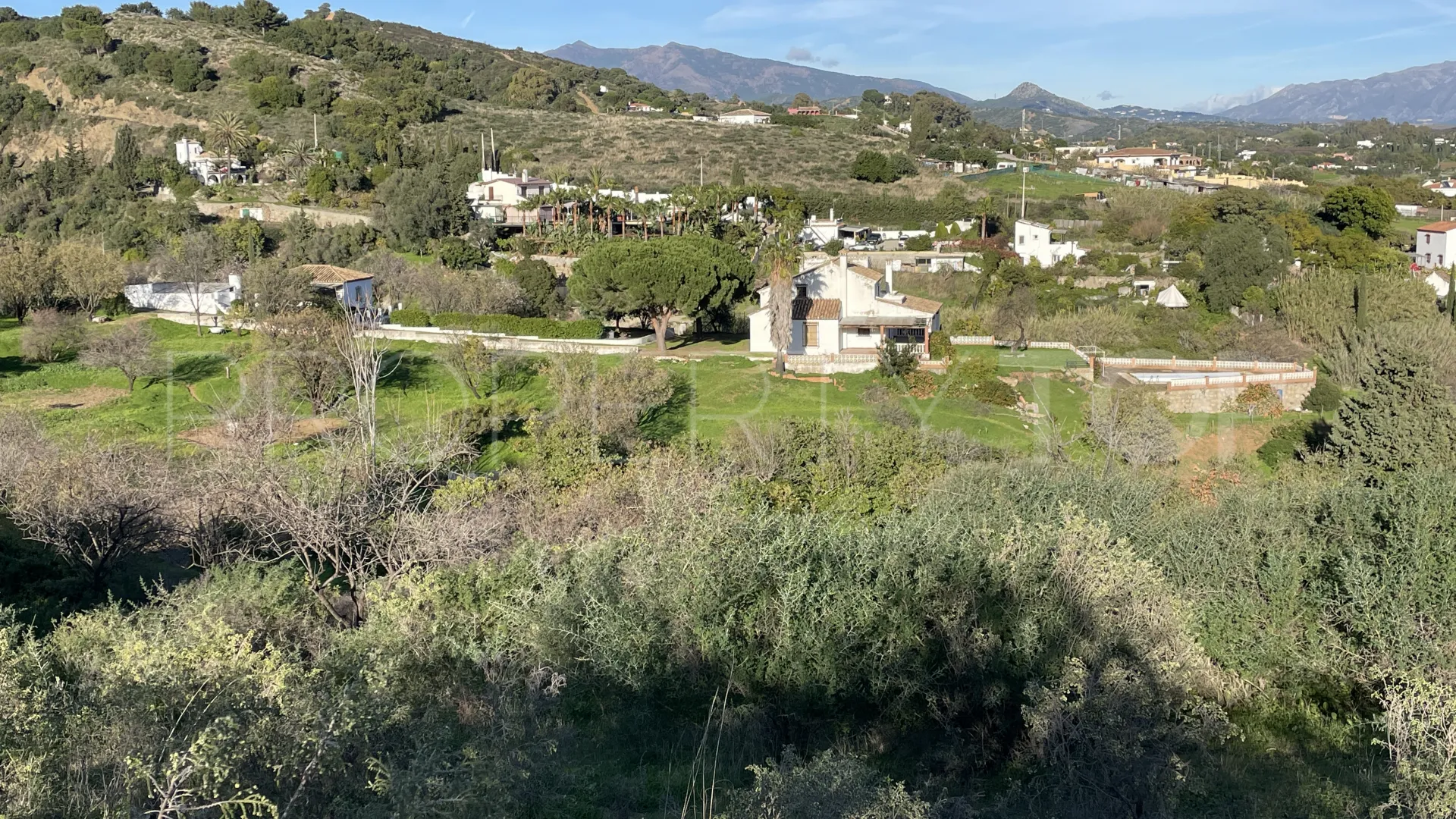 Estepona, finca en venta