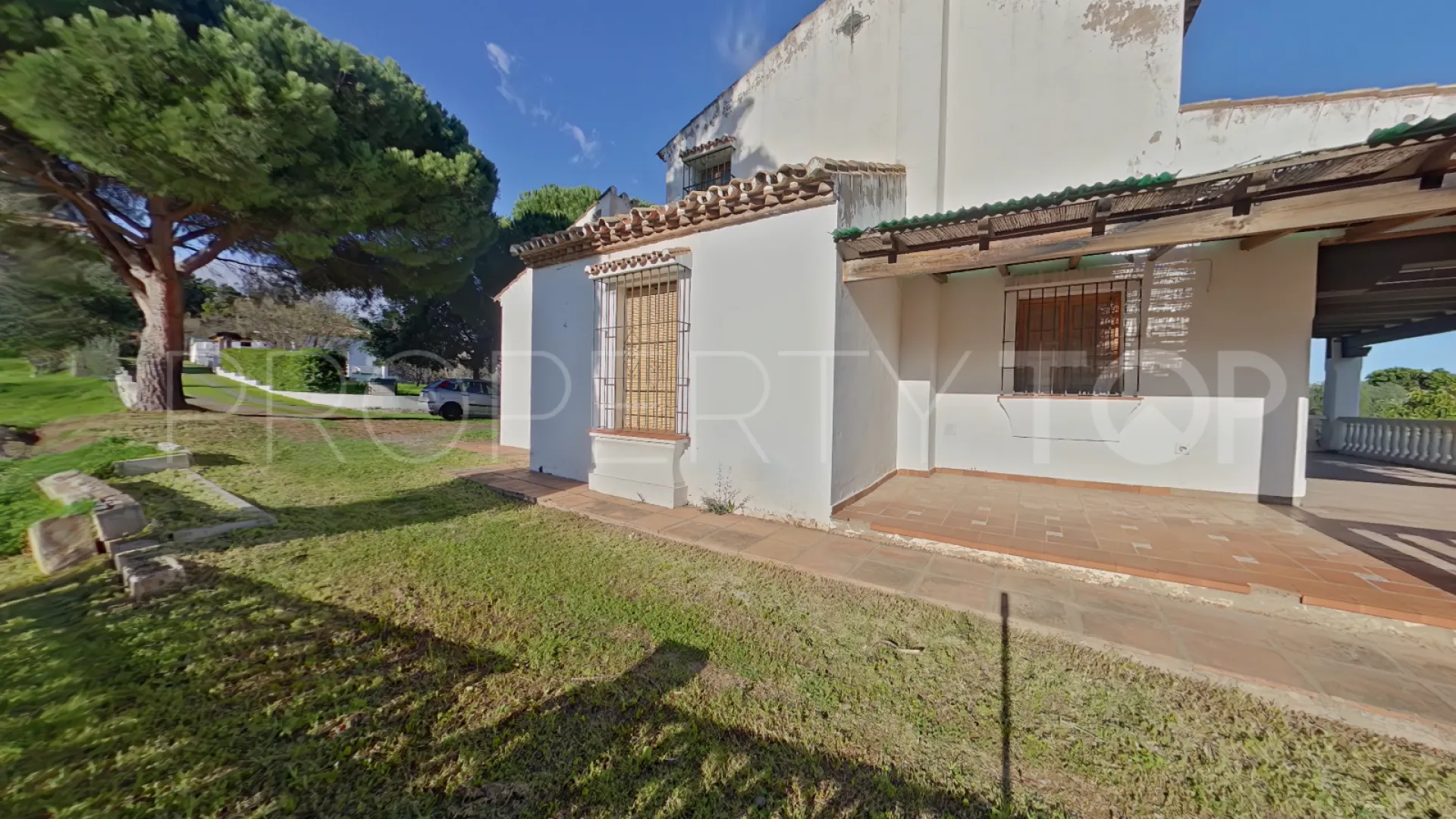 Estepona, finca en venta