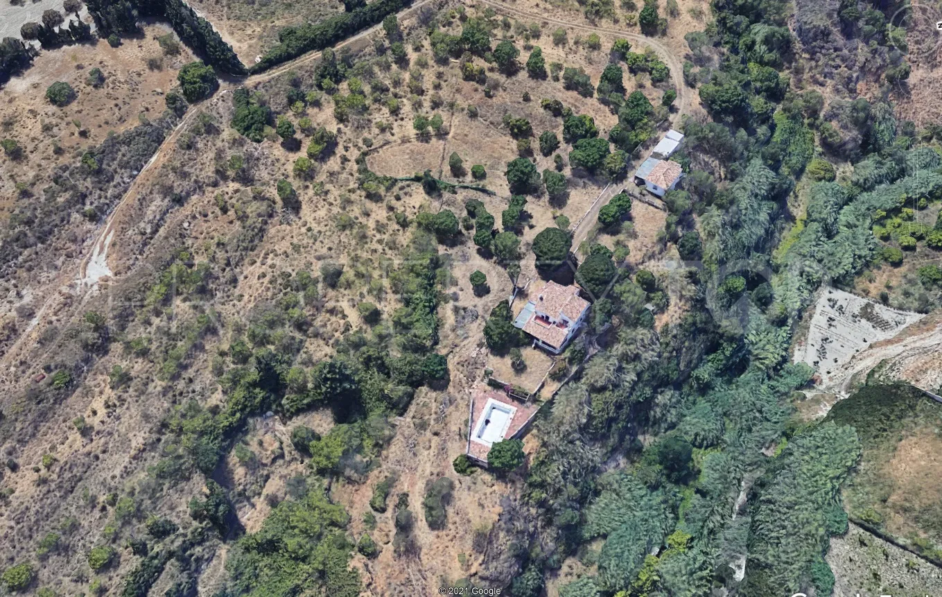Estepona, finca en venta