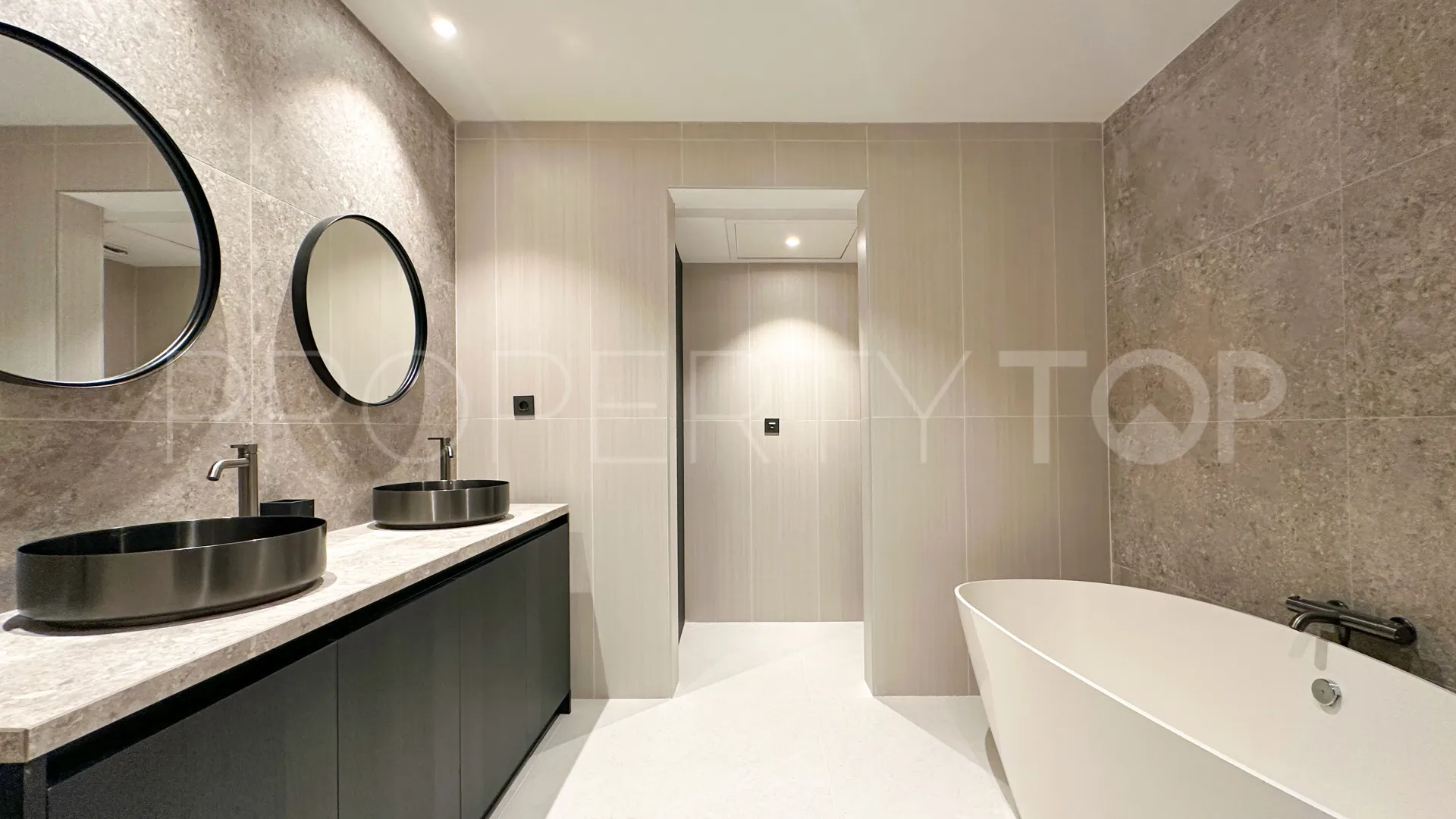 Apartamento de 2 dormitorios a la venta en Melia Hacienda del Mar