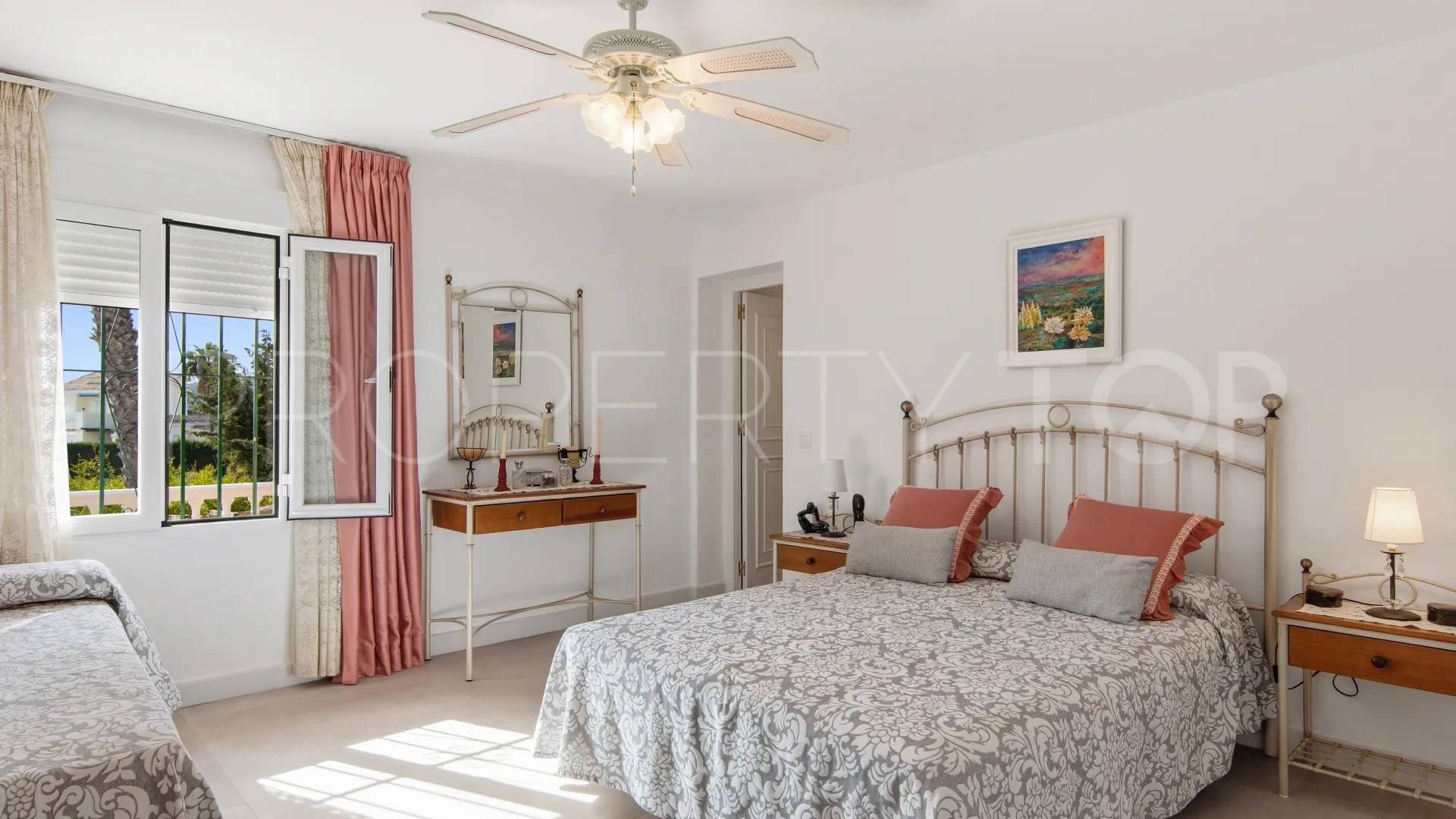 For sale Puerto Romano villa with 2 bedrooms