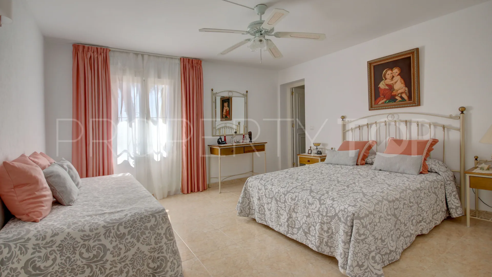 For sale Puerto Romano villa with 2 bedrooms
