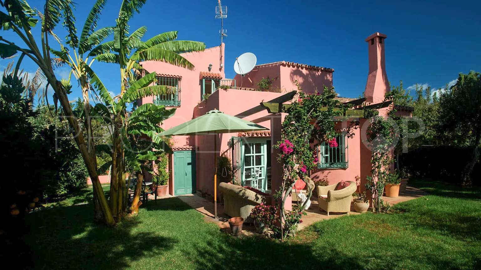 For sale villa with 3 bedrooms in Guadalobon
