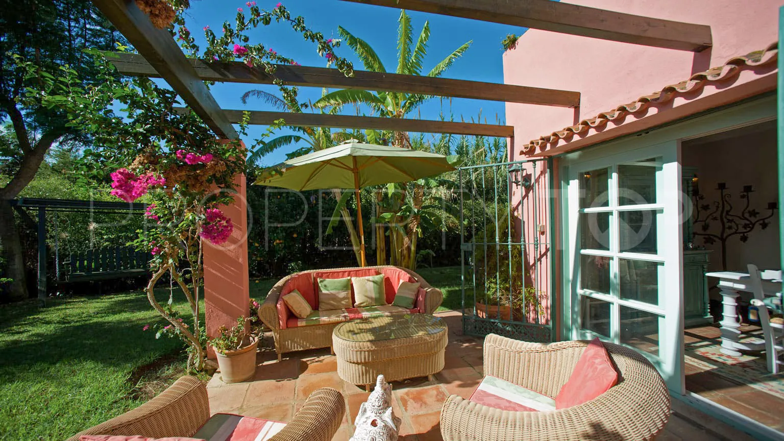 For sale villa with 3 bedrooms in Guadalobon