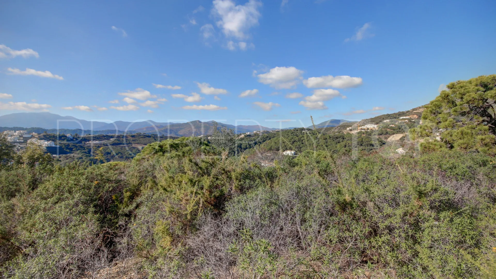 Plot for sale in Marbella Club Golf Resort