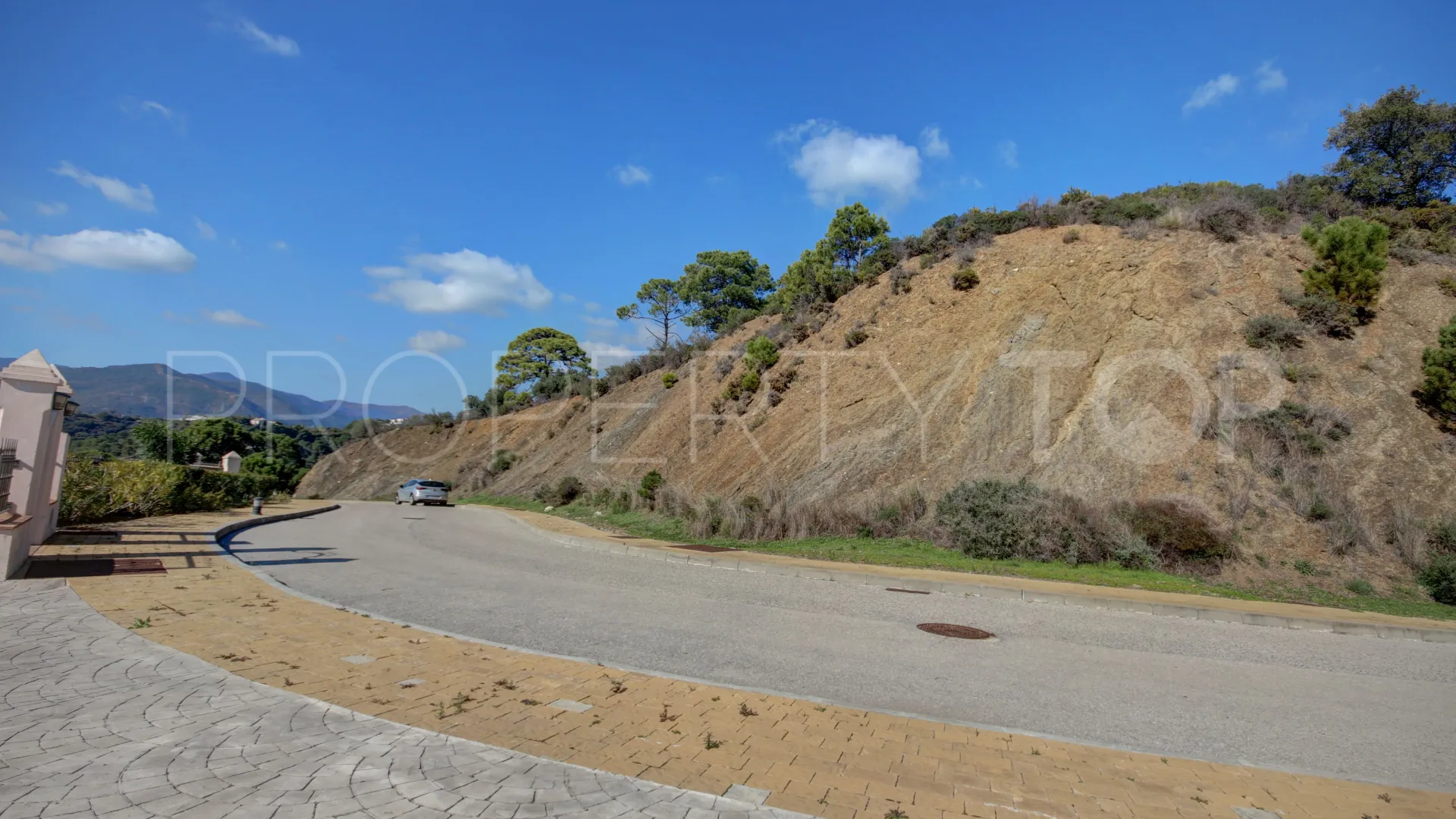 Plot for sale in Marbella Club Golf Resort