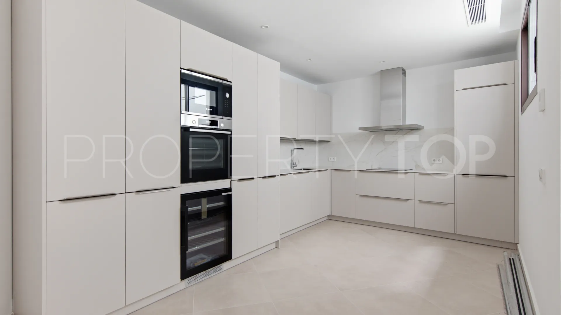 For sale Estepona Old Town town house with 3 bedrooms