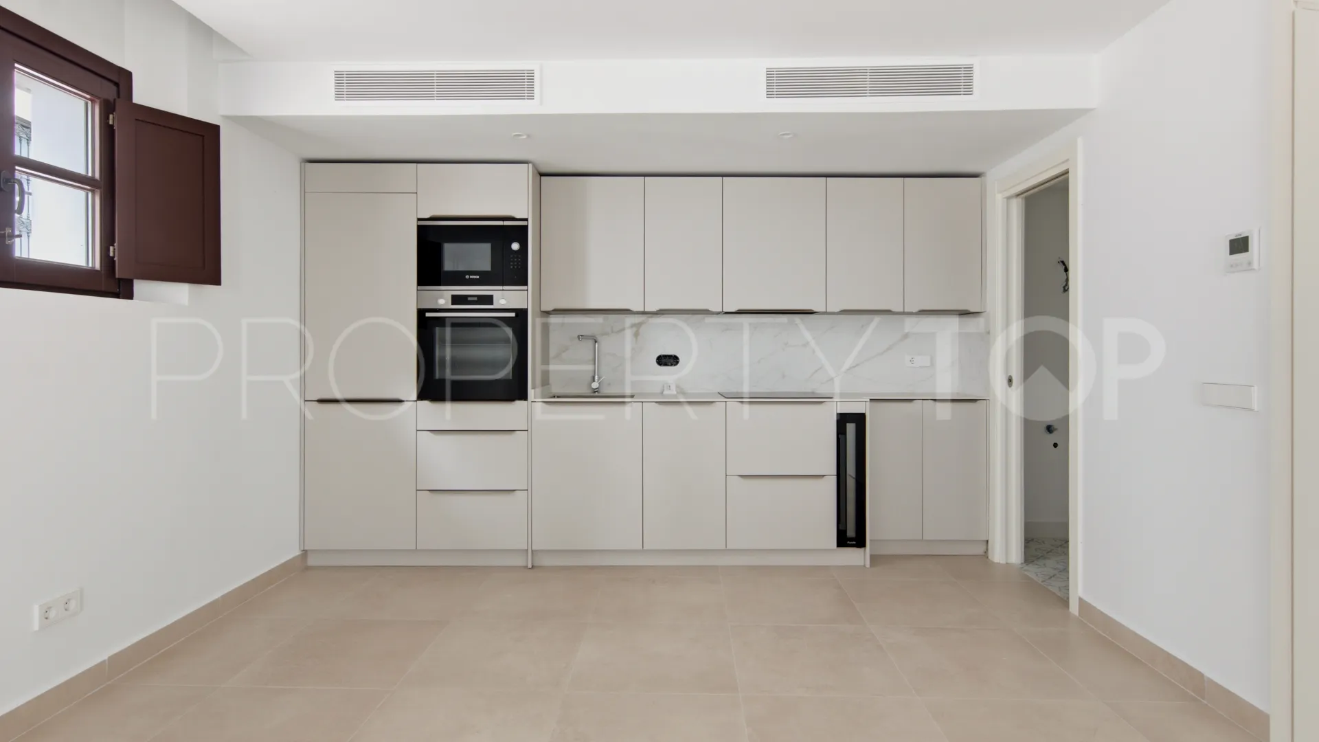 2 bedrooms town house for sale in Estepona Old Town