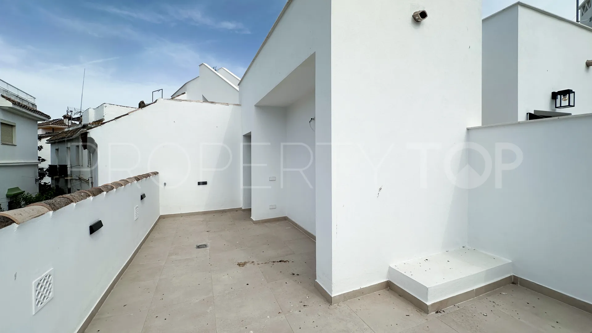 2 bedrooms town house for sale in Estepona Old Town