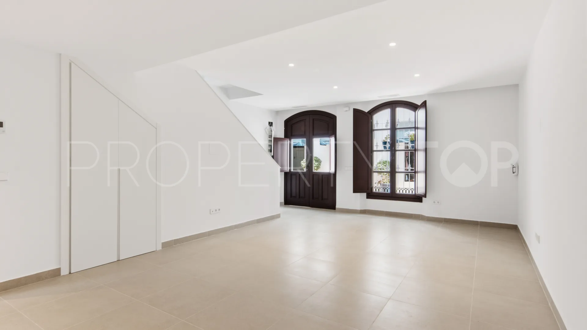 Buy Estepona Old Town town house