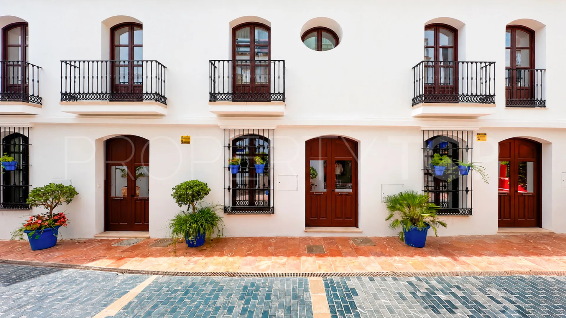 Buy Estepona Old Town town house