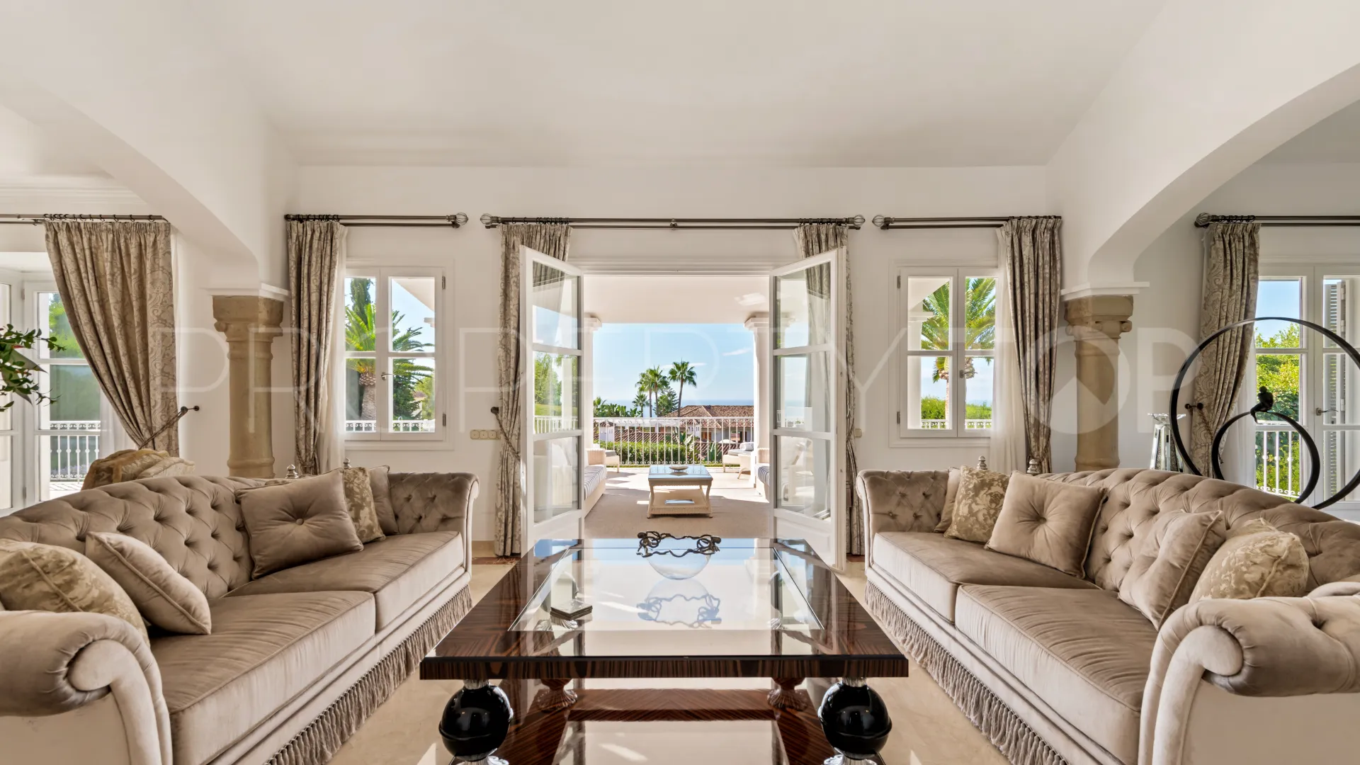 7 bedrooms villa for sale in Sierra Blanca