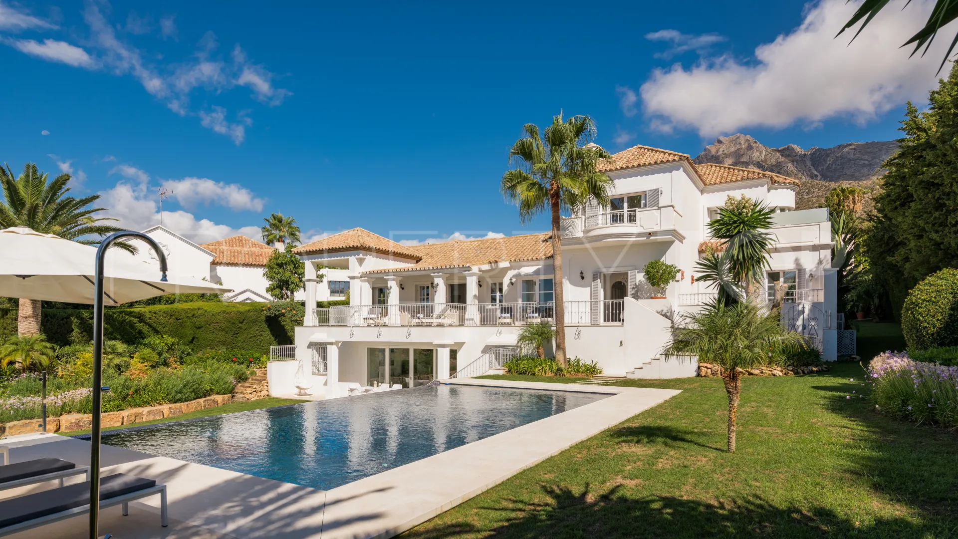 7 bedrooms villa for sale in Sierra Blanca