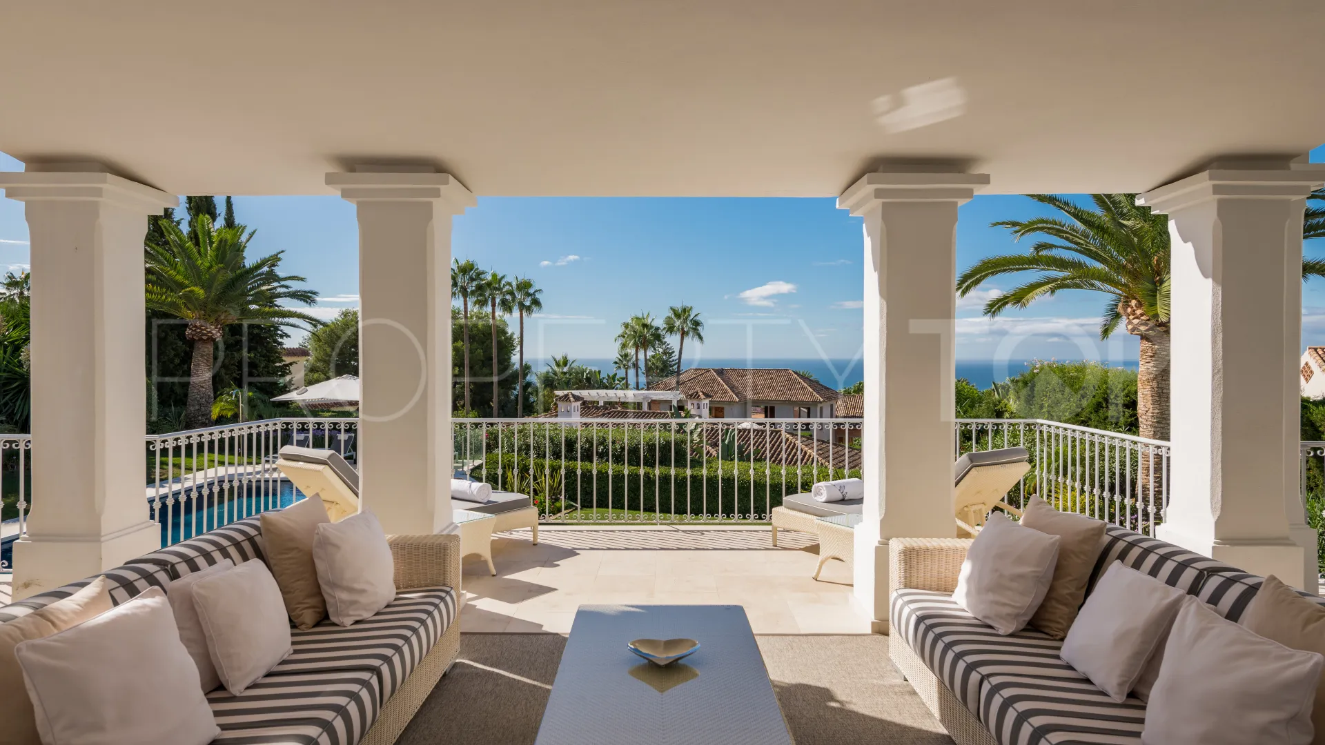 7 bedrooms villa for sale in Sierra Blanca