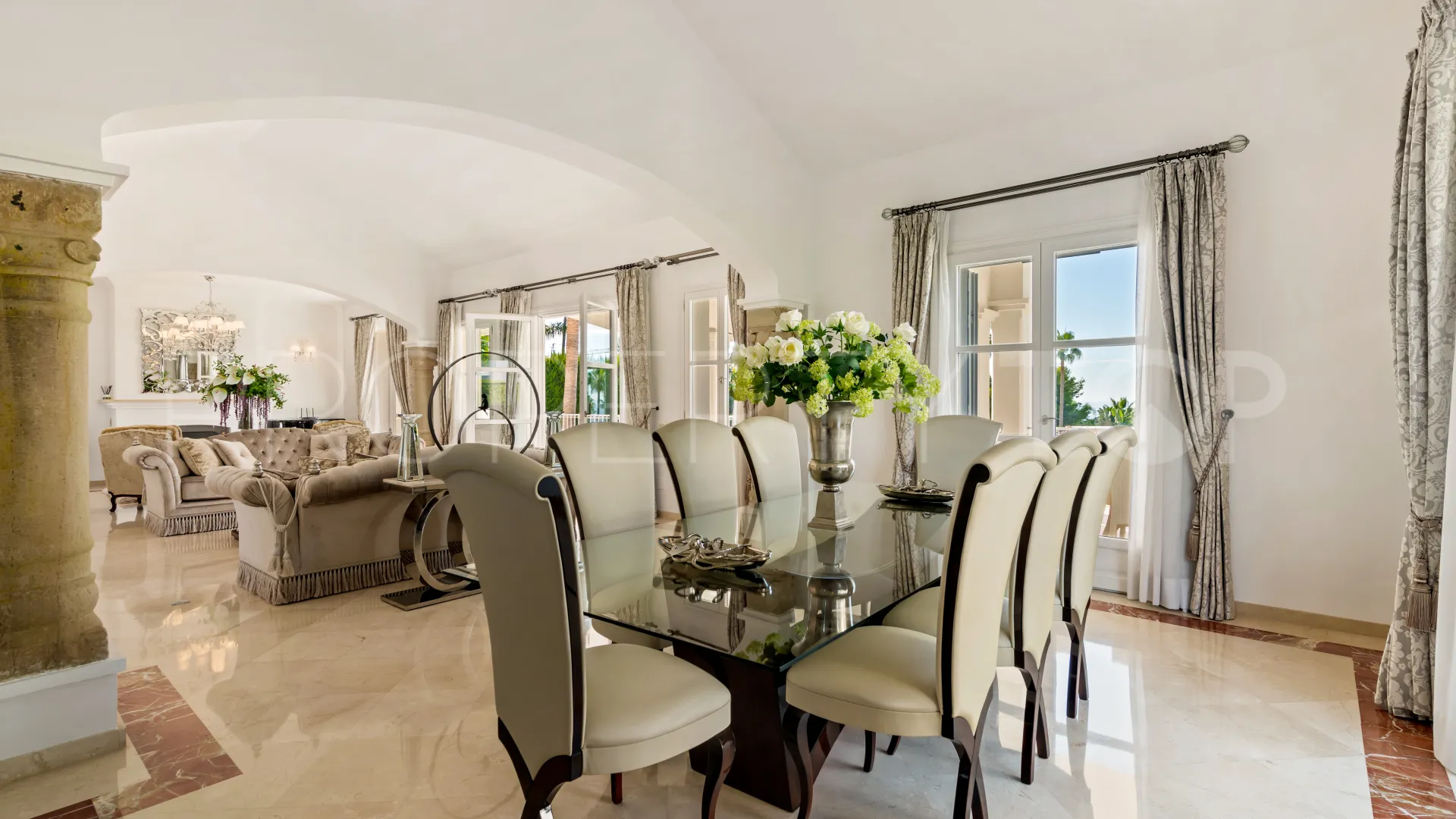 7 bedrooms villa for sale in Sierra Blanca